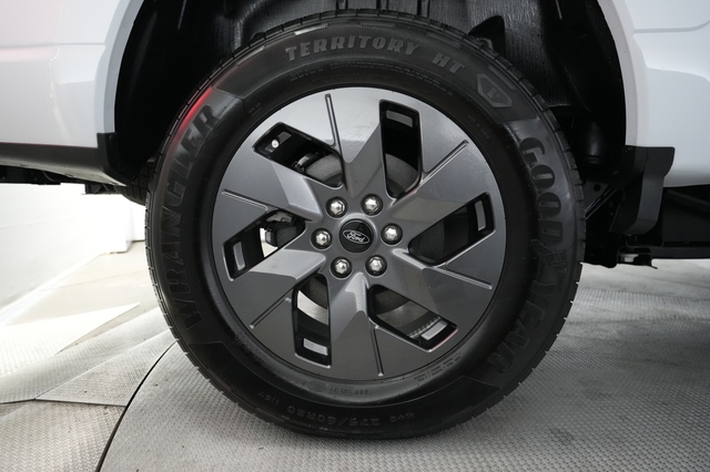 2025 Ford F-150 Lightning