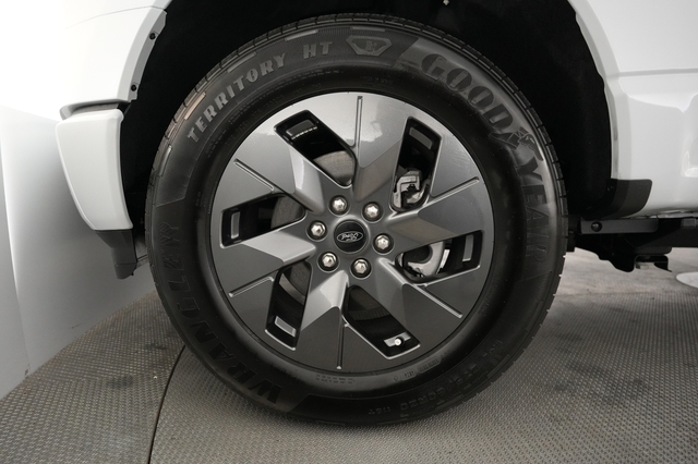 2025 Ford F-150 Lightning