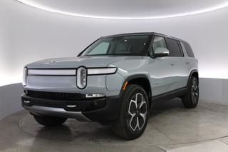 2024 Rivian R1S