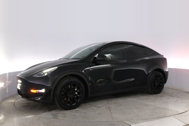 2025 Tesla Model Y