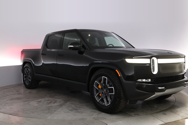 2022 Rivian R1T