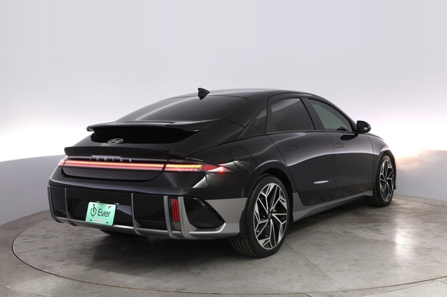 2023 Hyundai IONIQ 6