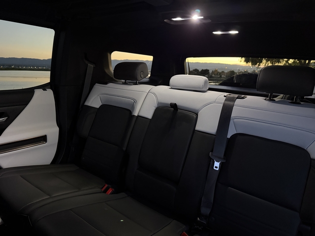2024 GMC Hummer EV SUV