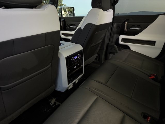 2024 GMC Hummer EV SUV