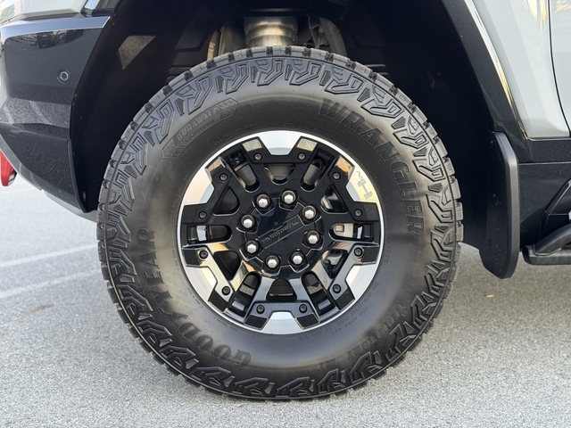 2024 GMC Hummer EV SUV