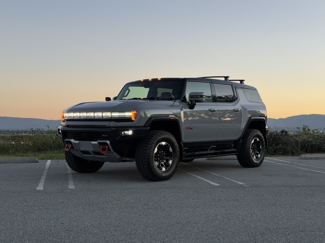2024 GMC Hummer EV SUV