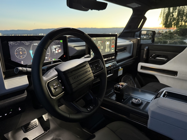 2024 GMC Hummer EV SUV