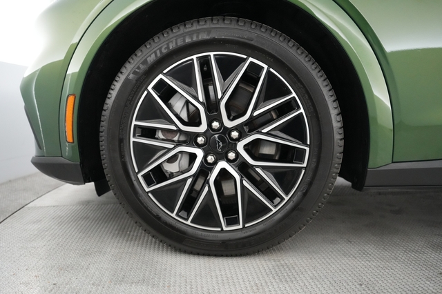 2025 Ford Mustang Mach-E