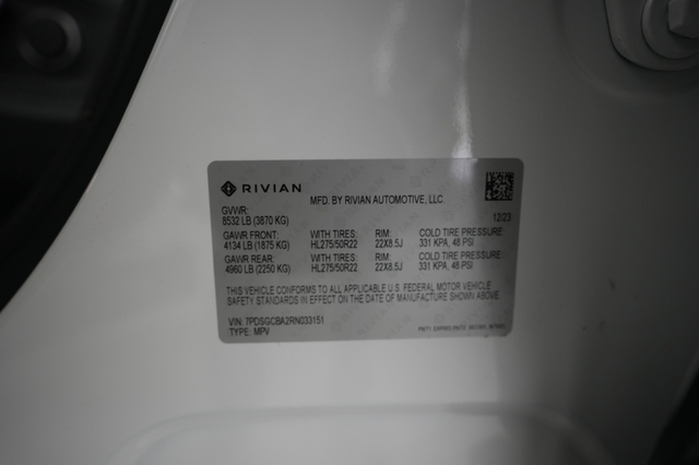 2024 Rivian R1S