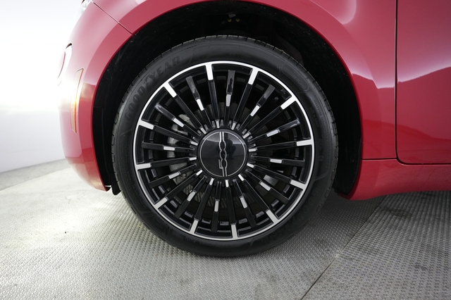 2024 Fiat 500e