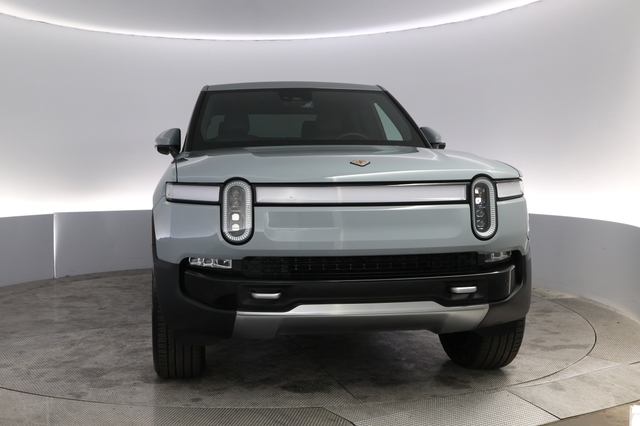 2024 Rivian R1T