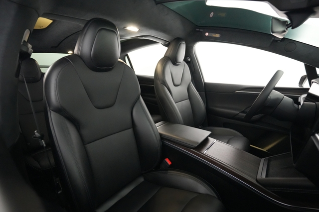 2025 Tesla Model X