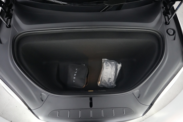 2025 Tesla Model X