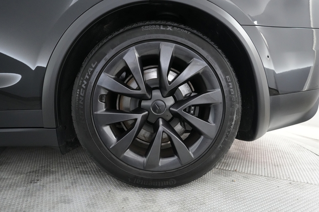 2025 Tesla Model X