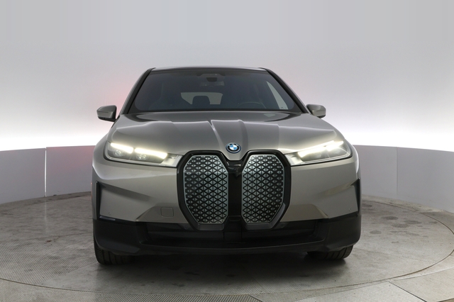 2022 BMW iX