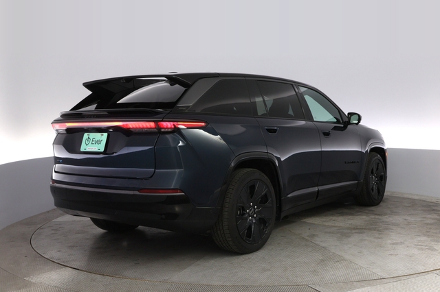 2024 Jeep Wagoneer S