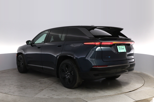 2024 Jeep Wagoneer S