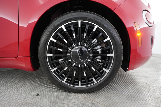 2024 Fiat 500e