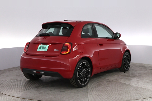 2024 Fiat 500e