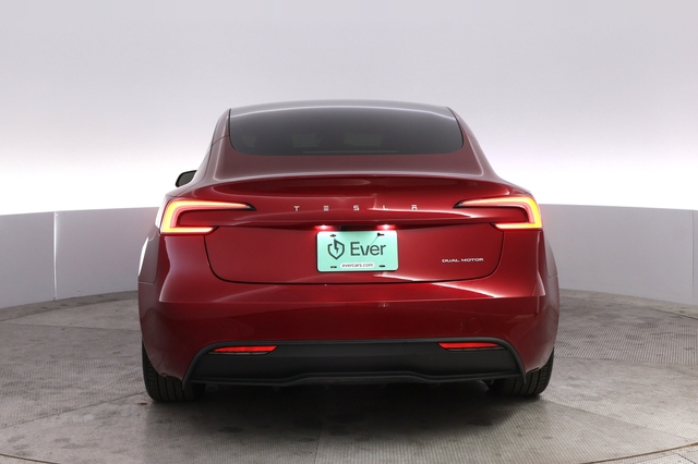 2025 Tesla Model 3
