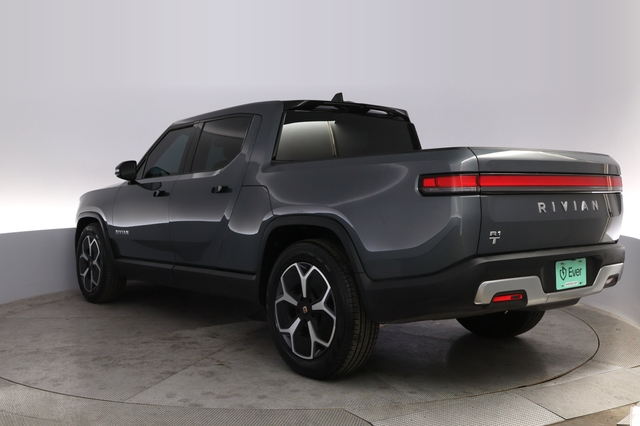 2023 Rivian R1T