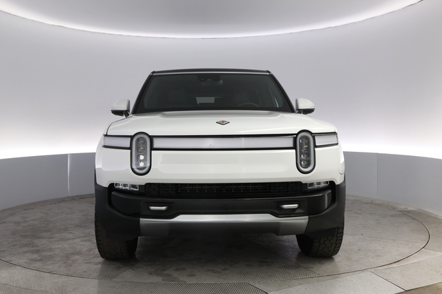 2024 Rivian R1S