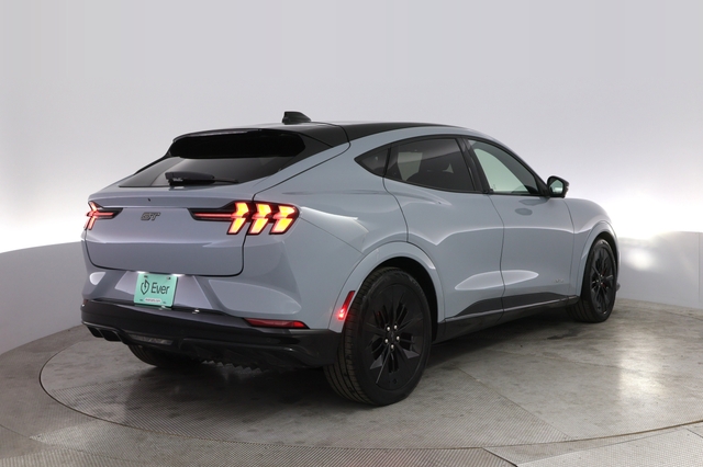 2025 Ford Mustang Mach-E