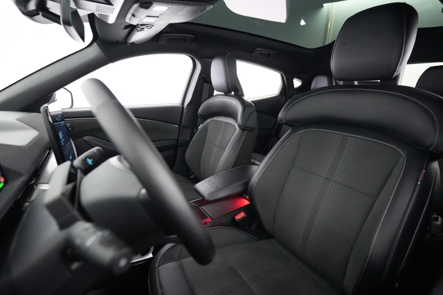 2025 Ford Mustang Mach-E