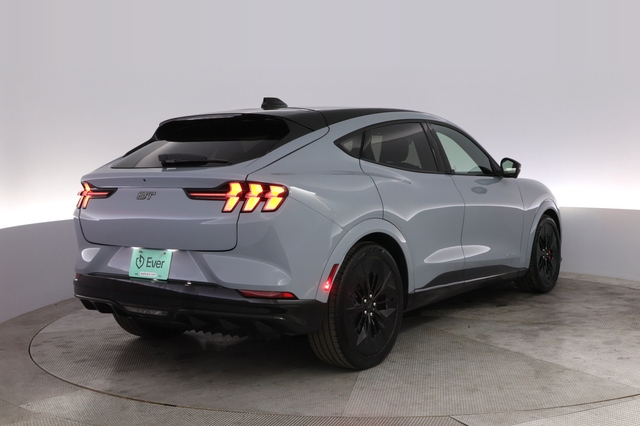 2025 Ford Mustang Mach-E