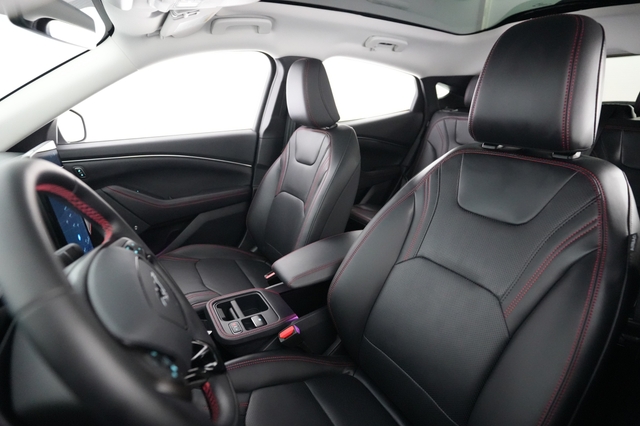 2025 Ford Mustang Mach-E