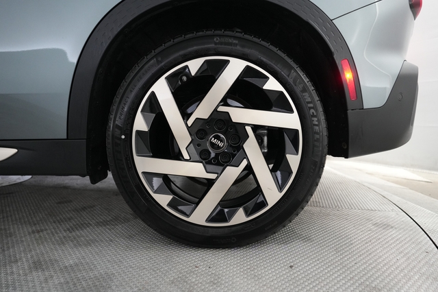 2025 MINI Countryman
