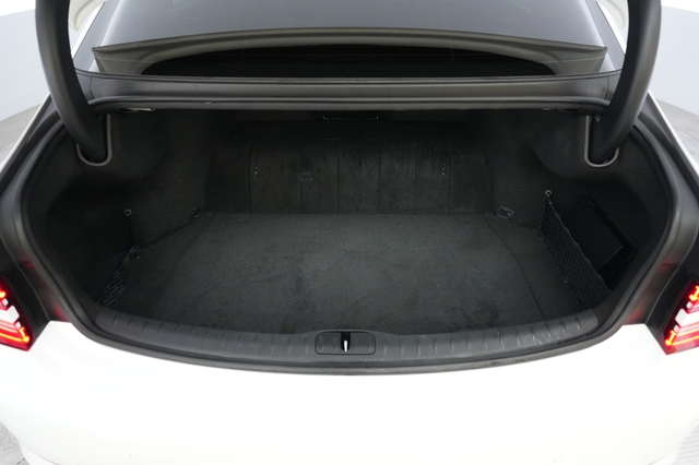 2024 Genesis Electrified G80