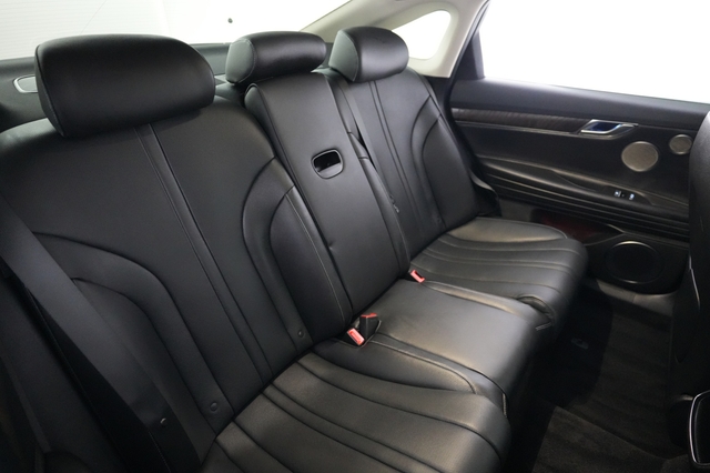 2024 Genesis Electrified G80