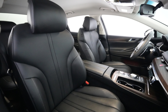 2024 Genesis Electrified G80