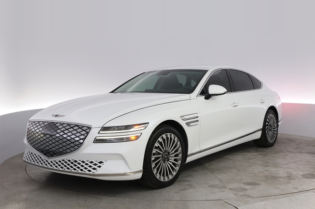 2024 Genesis Electrified G80