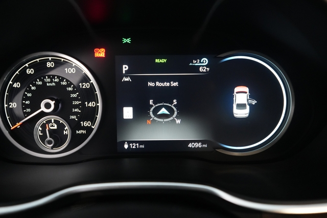 2024 Genesis Electrified G80