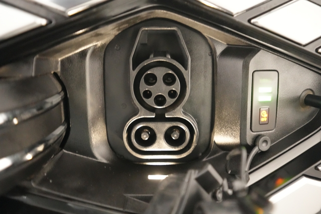 2024 Genesis Electrified G80