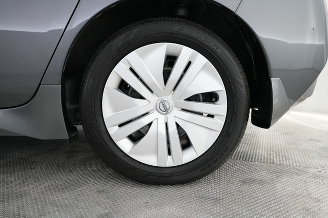 2025 Nissan LEAF