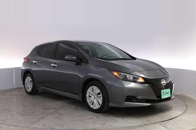 2025 Nissan LEAF