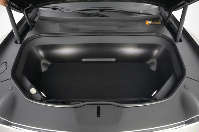 2024 Rivian R1S