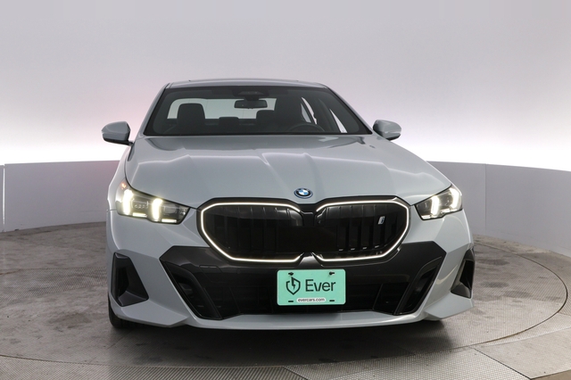 2024 BMW i5