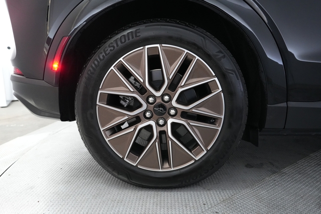 2025 Ford Mustang Mach-E