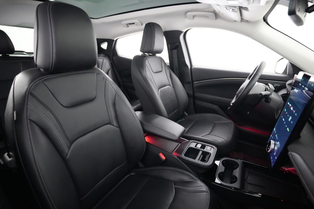 2025 Ford Mustang Mach-E