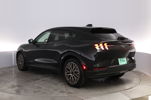 2025 Ford Mustang Mach-E