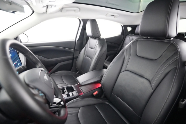 2025 Ford Mustang Mach-E