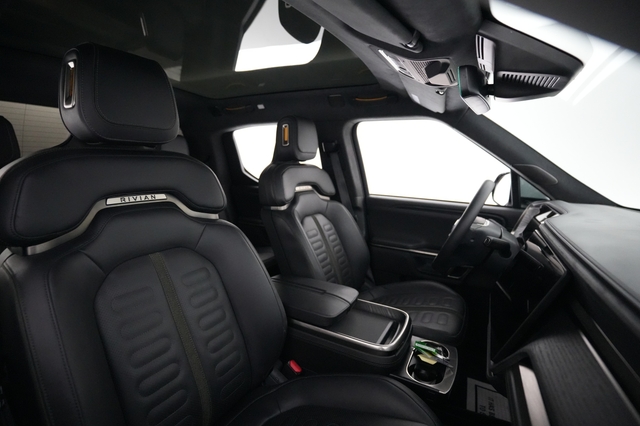 2023 Rivian R1T