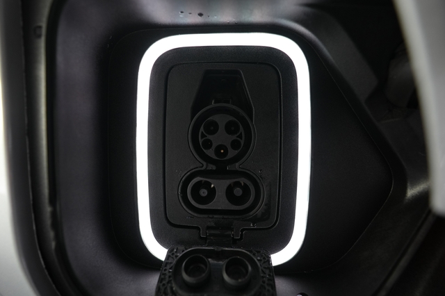 2023 Rivian R1T