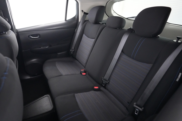 2022 Nissan LEAF