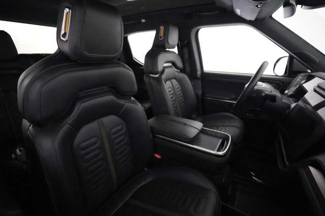 2023 Rivian R1T