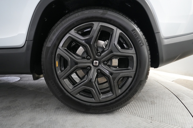 2023 Rivian R1T